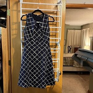 Liz Claiborne Navy and White Sleeveless Midi Dress with Bow Neck